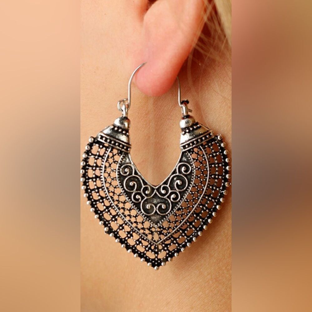 boho hoop earrings H80